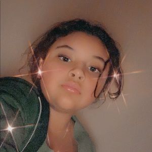 Meet your Posher, Isabella